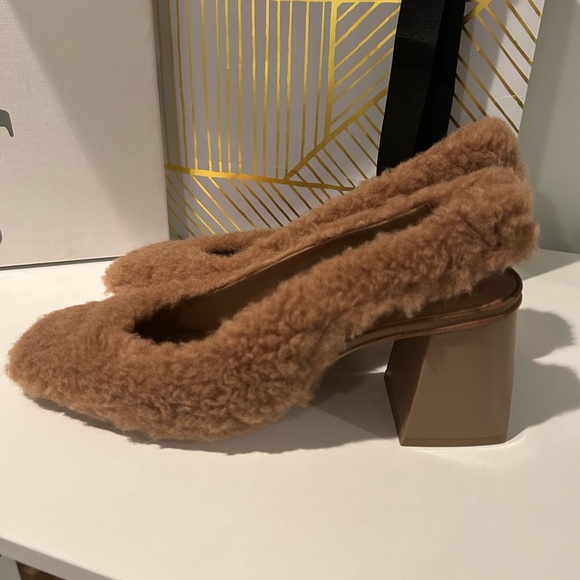 MaxMara Clarec Teddy Camel sling back heel - NEW IN BOX Size 39.5 - Picture 8 of 16